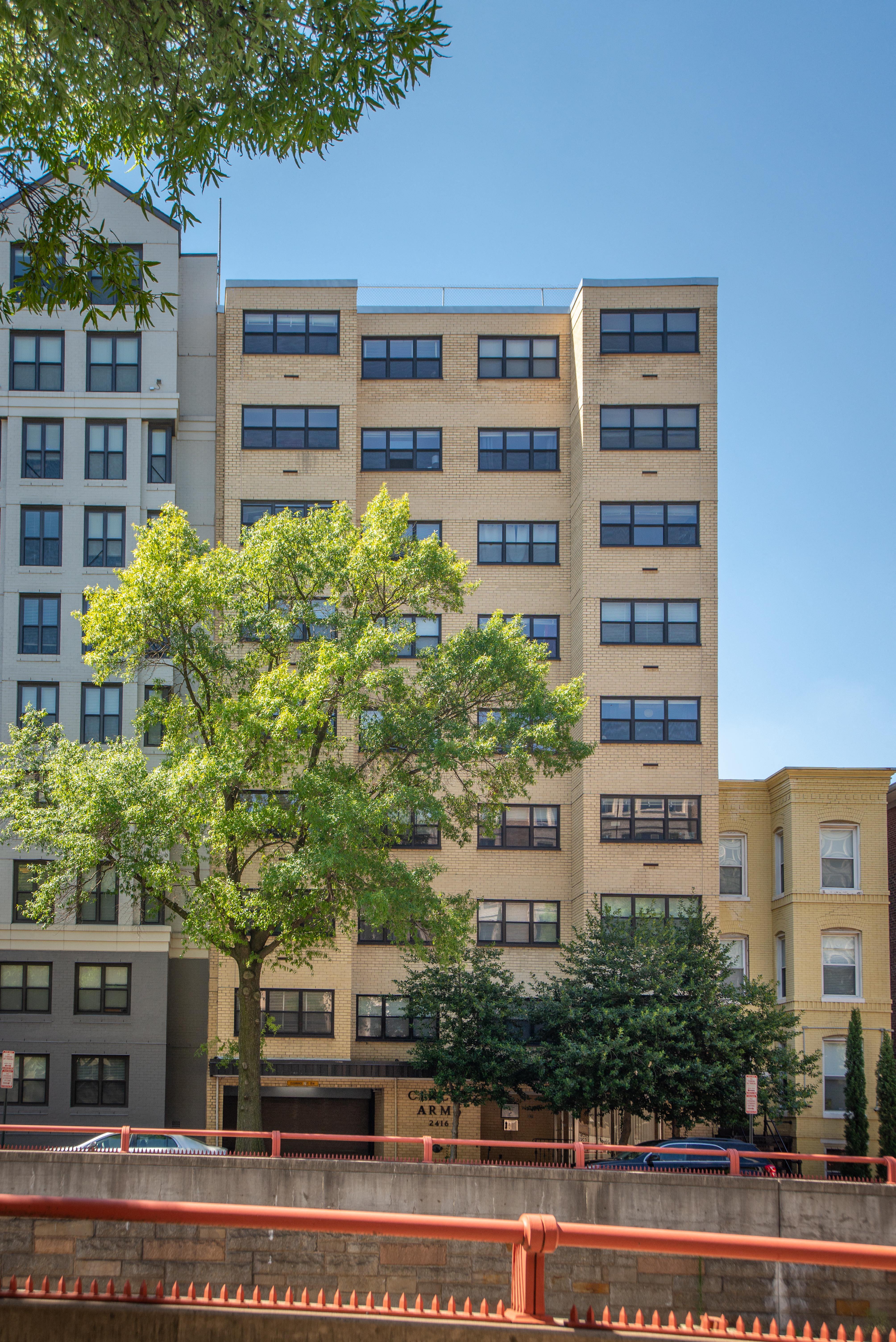 Circle Arms Apartments 0